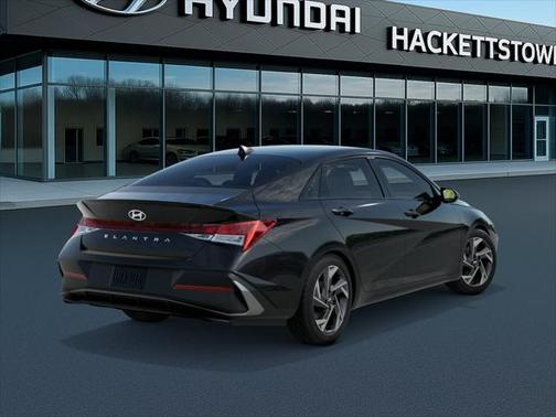 2025 Hyundai ELANTRA Sport