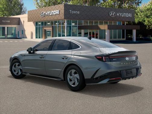 2025 Hyundai SONATA SE