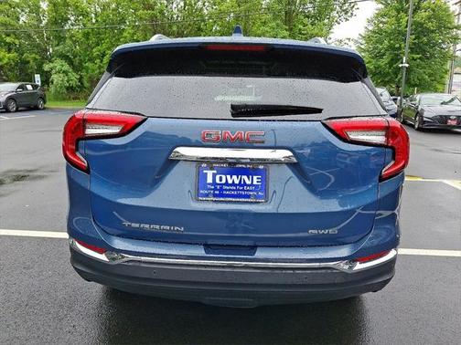 2024 GMC Terrain SLT