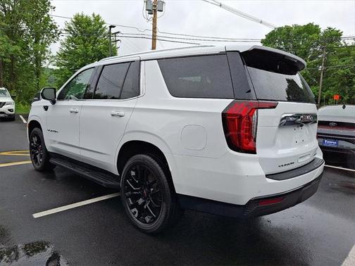 2022 GMC Yukon SLE