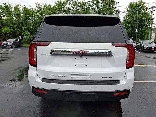 2022 GMC Yukon SLE
