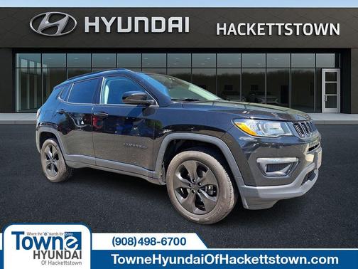 Diamond Black Crystal Pearlcoat 2021 Jeep Compass Latitude