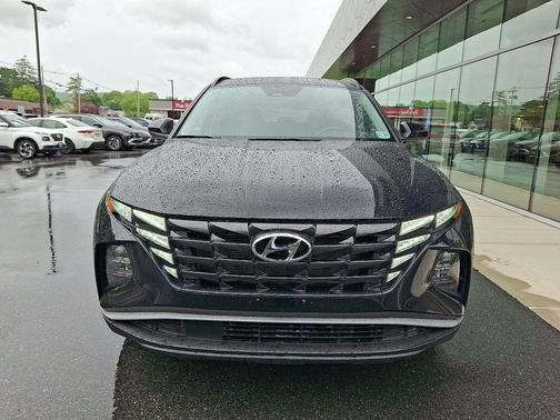 Black Pearl 2024 Hyundai TUCSON SEL