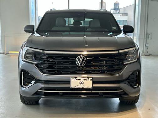 2025 Volkswagen Atlas Cross Sport 2.0T SEL Premium R-Line