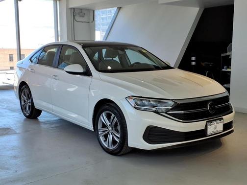 Opal White Pearl Effect 2023 Volkswagen Jetta 1.5T SE