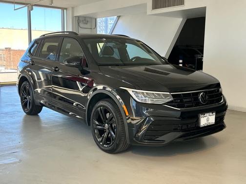 2024 Volkswagen Tiguan 2.0T SE R-Line Black