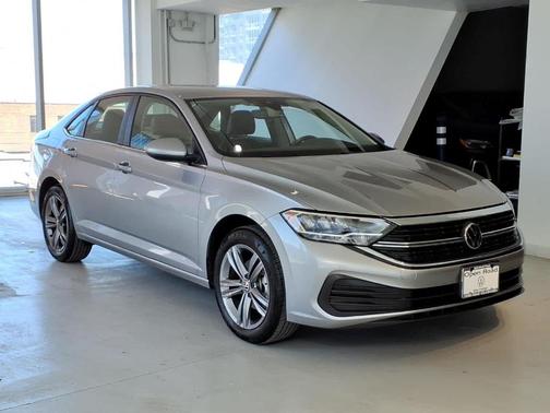 Pyrite Silver Metallic 2023 Volkswagen Jetta 1.5T SE