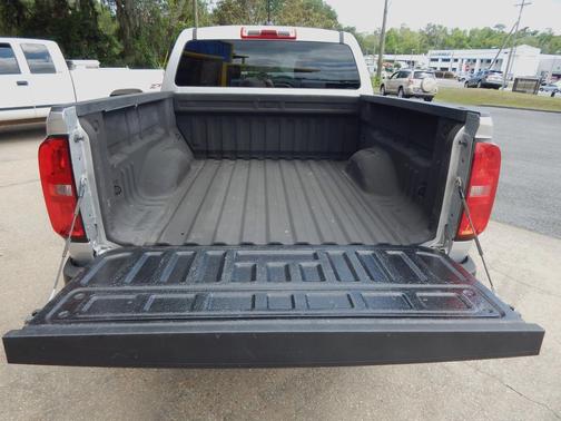 Silver Metallic 2017 Chevrolet Colorado WT