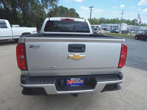 Silver Metallic 2017 Chevrolet Colorado WT