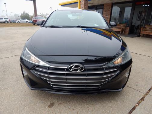 2020 Hyundai ELANTRA Limited