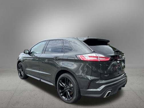 2022 Ford Edge ST