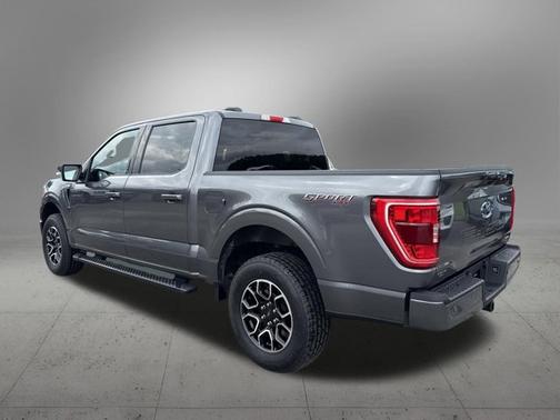 CARBONIZED GRAY METALLIC 2022 Ford F-150 XLT