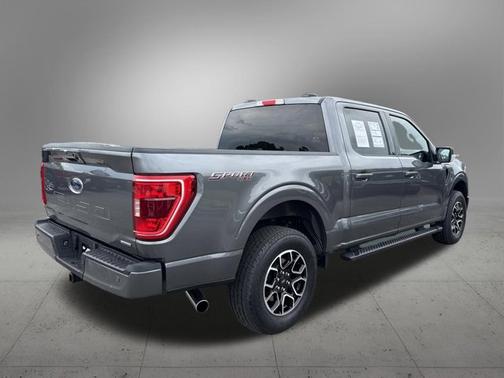 CARBONIZED GRAY METALLIC 2022 Ford F-150 XLT