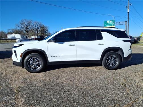 2024 Chevrolet Traverse LT