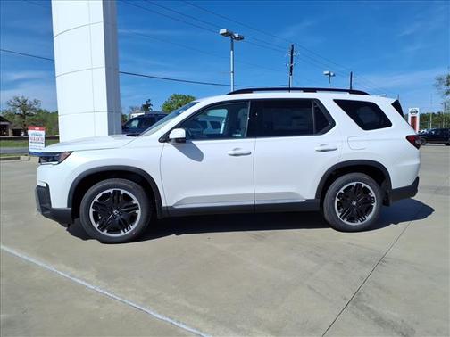 Platinum White Pearl 2026 Honda Pilot Touring