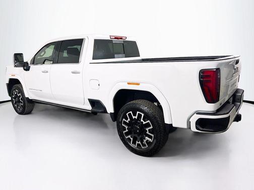 2025 GMC Sierra 2500 Denali