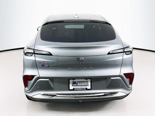 Moonstone Gray Metallic 2026 Buick Envista Avenir FWD