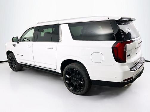 Summit White 2026 GMC Yukon XL Denali