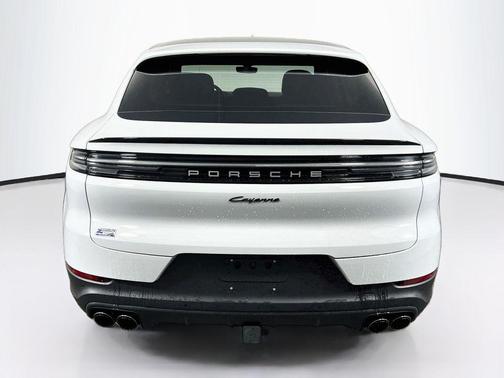 White 2025 Porsche Cayenne Cayenne