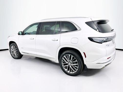 2025 Buick Enclave Avenir AWD
