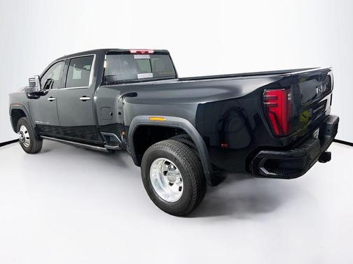 Onyx Black 2025 GMC Sierra 3500 Denali