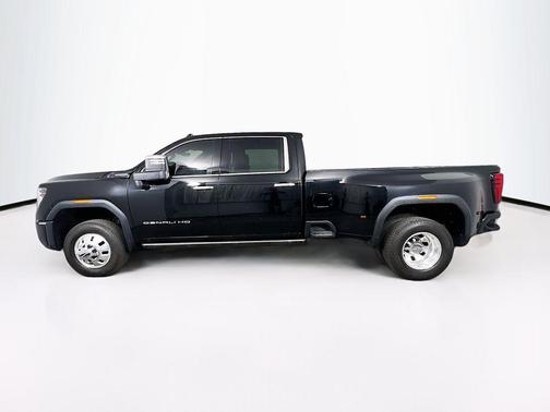 Onyx Black 2025 GMC Sierra 3500 Denali