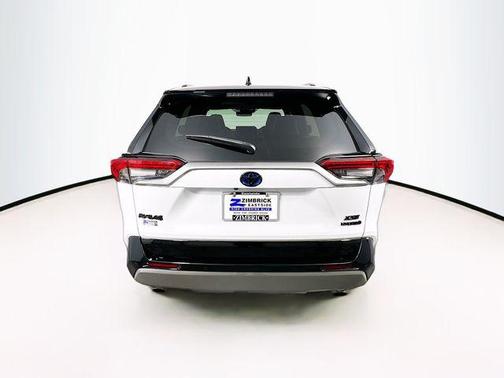 2023 Toyota RAV4 Hybrid SE