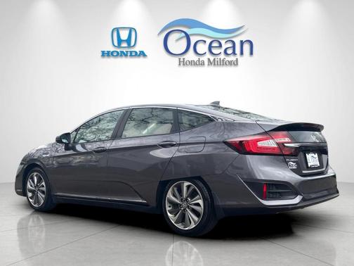Gray 2018 Honda Clarity Plug-In Hybrid Base
