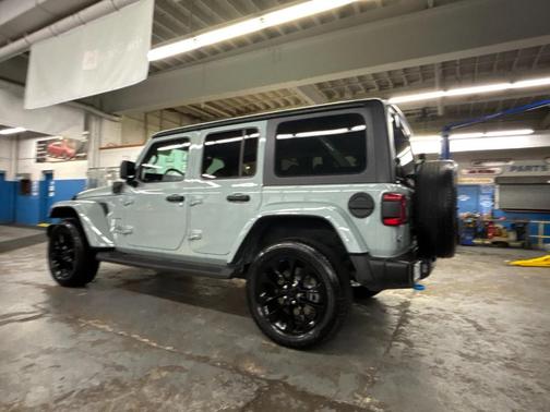 2023 Jeep Wrangler 4xe Sahara
