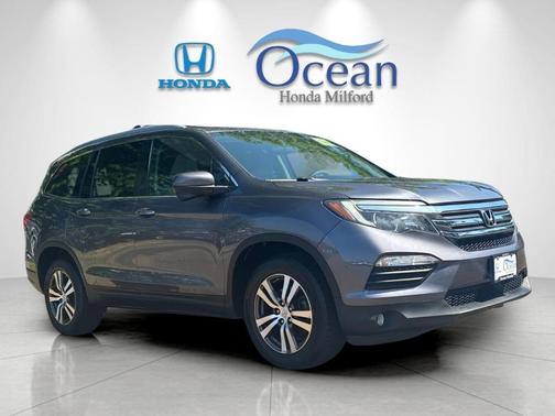 Modern Steel Metallic 2016 Honda Pilot EX