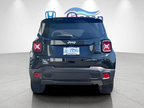 Black Clearcoat 2023 Jeep Renegade Limited