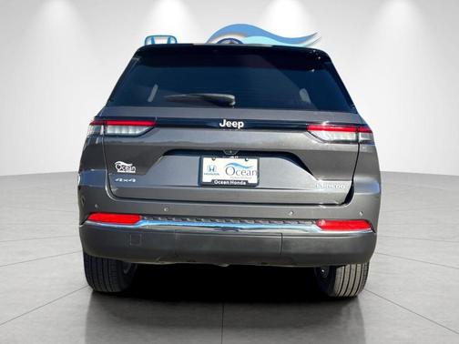 2024 Jeep Grand Cherokee Laredo X