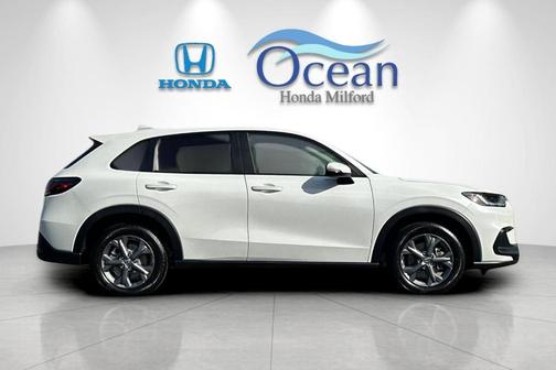 Platinum 2027 Honda HR-V LX