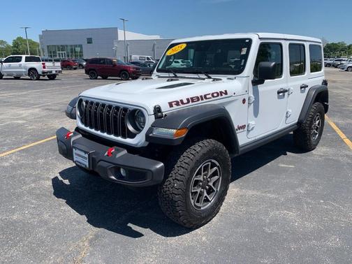 Bright White Clearcoat 2025 Jeep Wrangler Rubicon