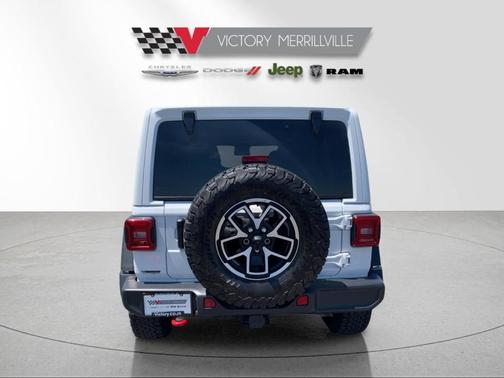 Bright White Clearcoat 2025 Jeep Wrangler Rubicon