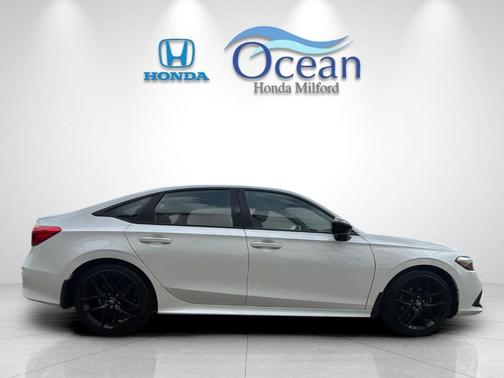 Platinum White 2023 Honda Civic Sport