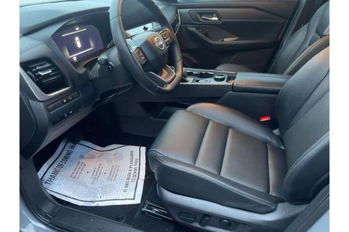 2025 Nissan Rogue SL