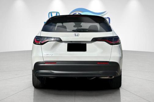 Platinum 2027 Honda HR-V LX