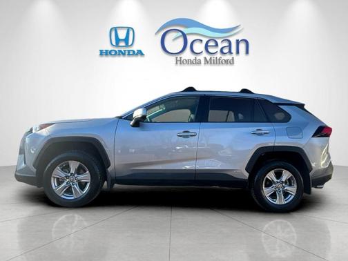 2022 Toyota RAV4 Hybrid LE