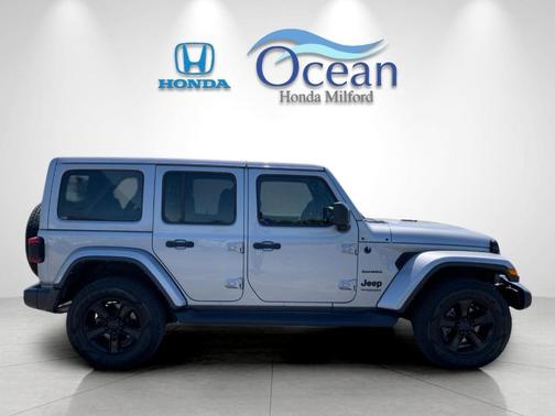 Billet Silver Metallic Clearcoat 2021 Jeep Wrangler Unlimited Sahara