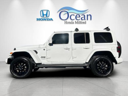 2022 Jeep Wrangler Unlimited Sahara High Altitude
