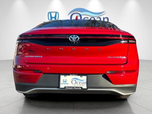 2024 Toyota Crown Platinum