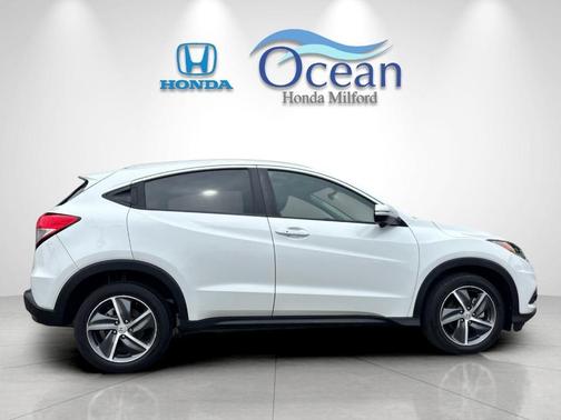 Platinum White Pearl 2021 Honda HR-V EX
