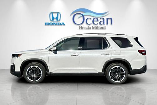 Platinum 2026 Honda Pilot Touring