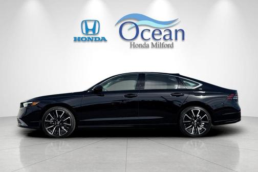Crystal Black Pearl 2026 Honda Accord Hybrid Touring