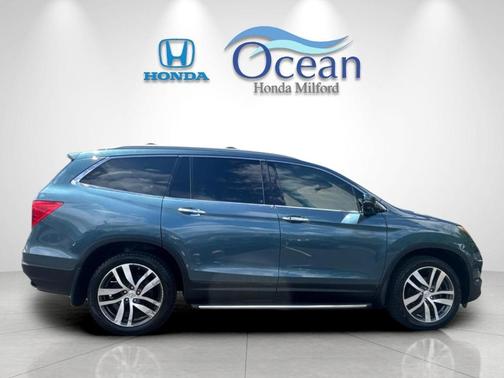 Blue 2018 Honda Pilot Touring