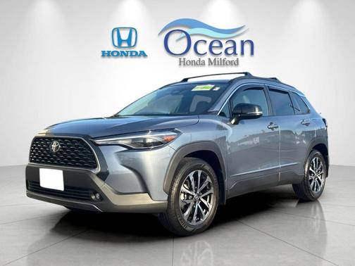 CELESTITE 2025 Toyota Corolla Cross XLE