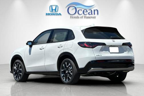 Platinum 2026 Honda HR-V EX-L