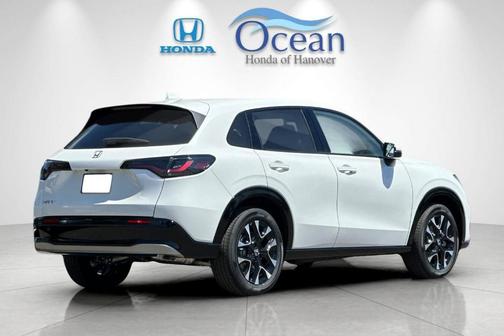 Platinum 2026 Honda HR-V EX-L