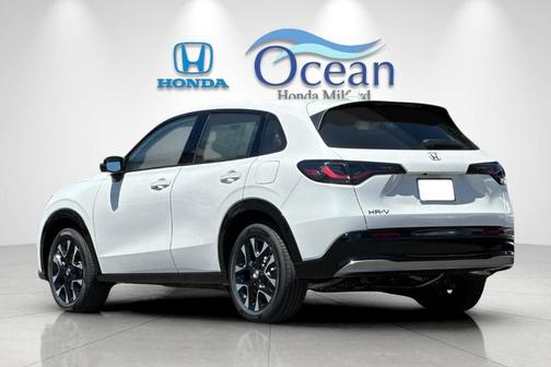 Platinum 2026 Honda HR-V EX-L